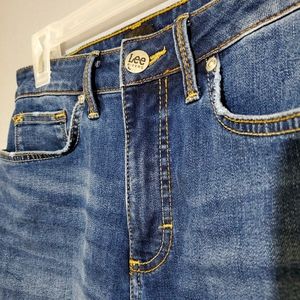 Woman's Levi Highwaisted Skinny Jeans